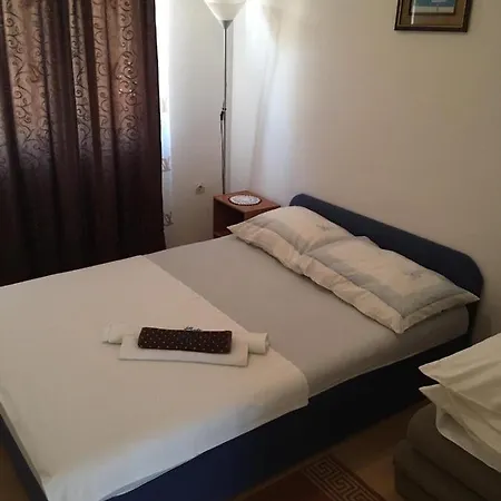 Apartment Ante Pirovac